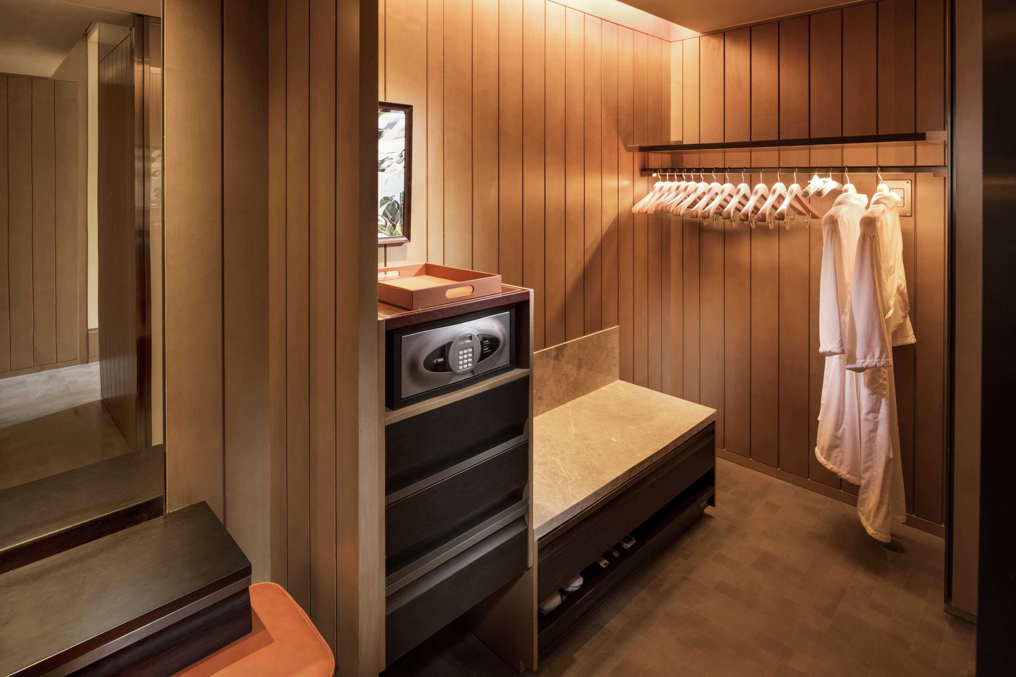 Hotel Conrad Shenyang Extérieur photo