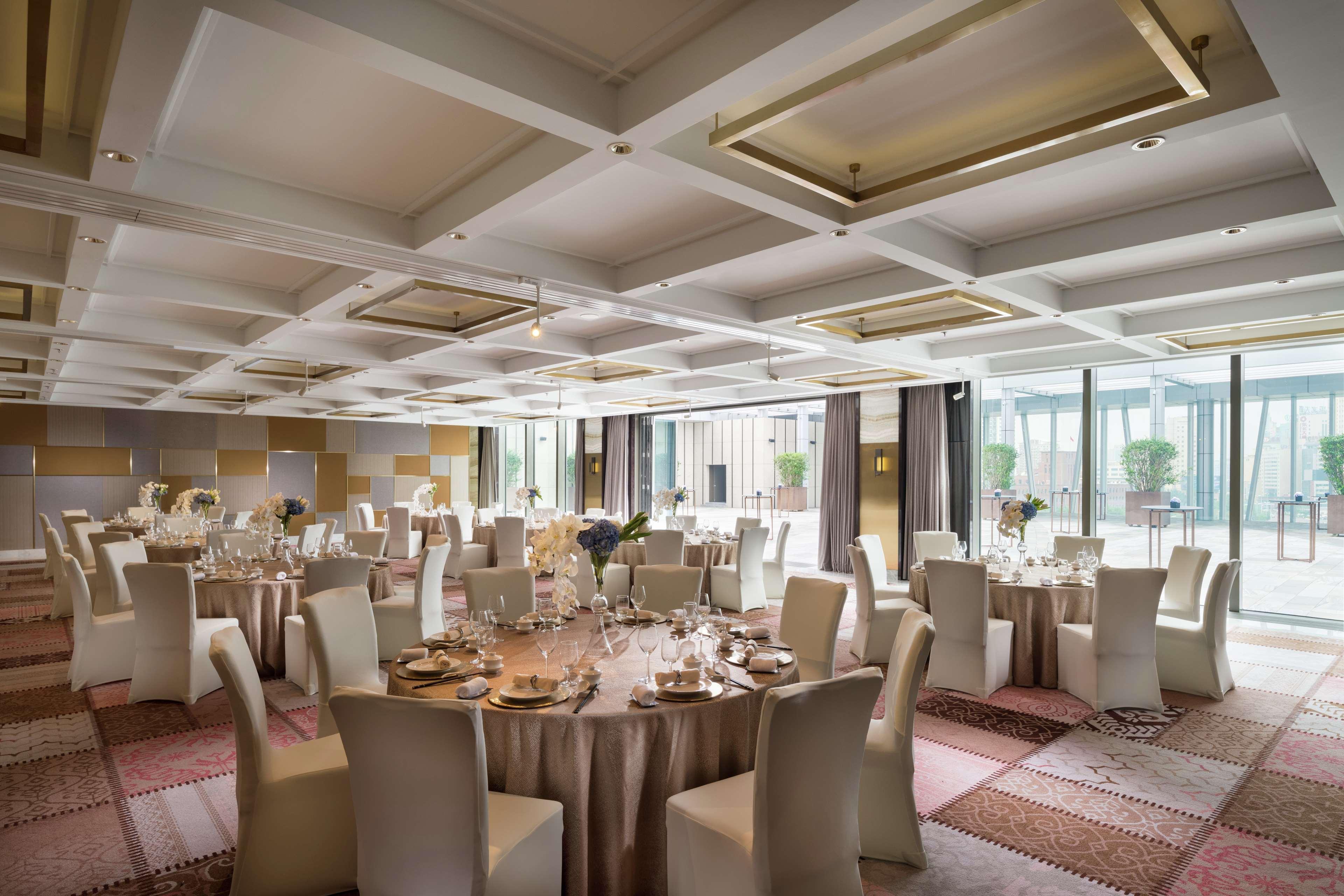 Hotel Conrad Shenyang Extérieur photo
